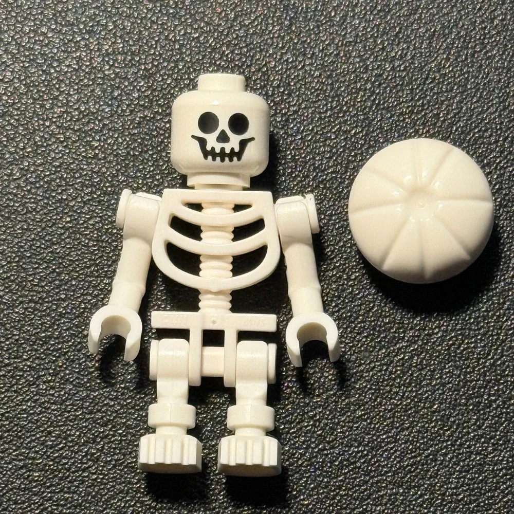 LEGO Skeleton Minifigure White Chef Hat Halloween Pirate Castle Ghost Zombie